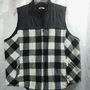 Insulated sleeveless vest